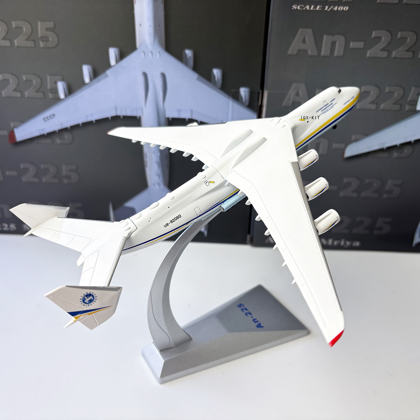1/400 Scale AN225 Heavy Transp - Model Kit Ukraine recension och pris